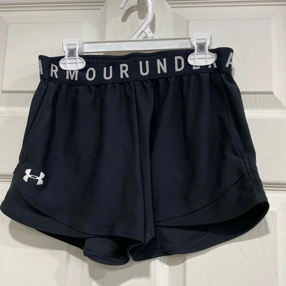 Under Armour Womens XS Athletic Shorts Black Heatgear GUC Loose GUC